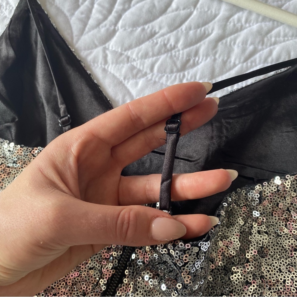 YAYA & co. Silver Sequin Asymmetrical Camisole - Picture 6 of 7